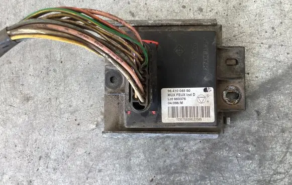 Peugeot 607 Light module LCM 9641004580 7392750200127505 663376