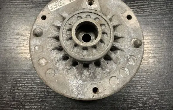 Coil spring mount