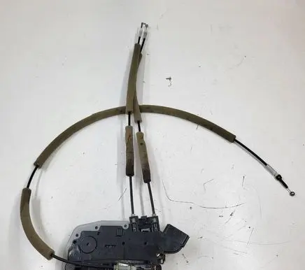 Nissan Leaf I (ZE0) Rear door lock Y2614510
