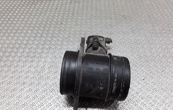 Volkswagen Touran I Mass air flow meter 0281002531 038906461B