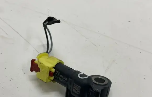 Skoda Fabia Mk3 (NJ) Airbag deployment crash/impact sensor 1S0959351