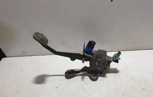 Clutch pedal