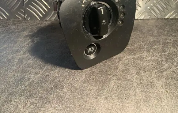 Mercedes-Benz CLS C219 Light switch A2195450404