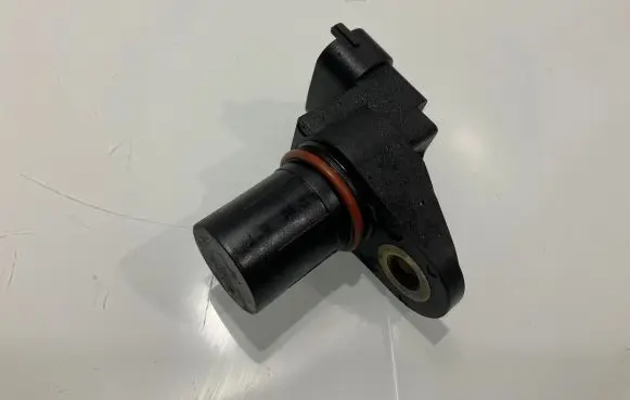 Mercedes-Benz CLS C219 Camshaft position sensor A0051531328 1905 13107