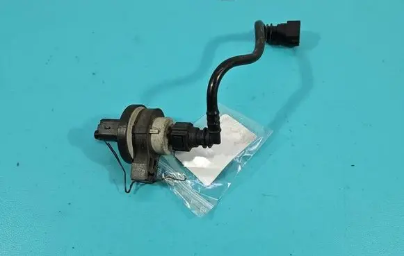 Fuel pressure sensor
