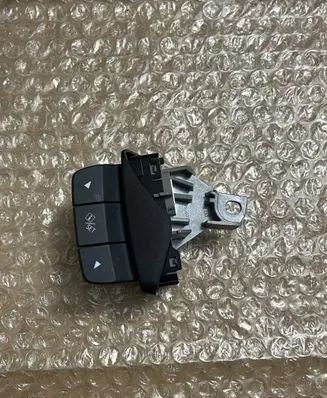 Subaru Forester SK On-board computer control switch 