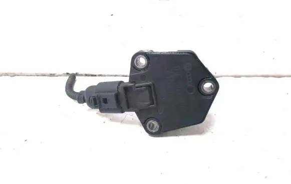 Skoda Yeti (5L) Oil level sensor 03C907660M