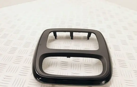 Opel Vivaro Radio/GPS head unit trim 682604581R 93868008