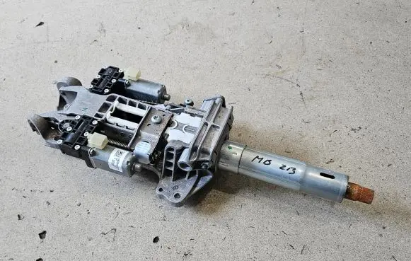 Mercedes-Benz E W213 Steering wheel axle A2054603916