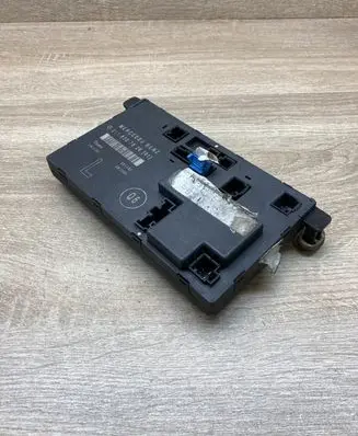 Mercedes-Benz E W211 Door control unit/module 2118207526 351162
