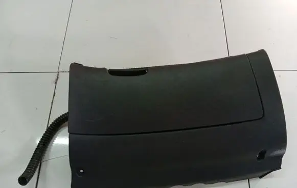 Skoda Octavia Mk2 (1Z) Glove box 1Z1857097N