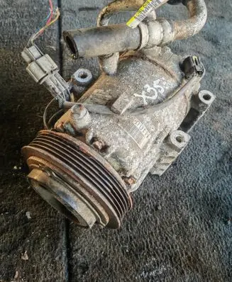 Hyundai ix35 Air conditioning (A/C) compressor (pump) F500DX9FA03