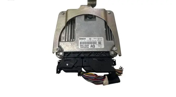 Toyota Corolla E120 E130 Engine control unit/module 8966102A90 1039S11041 0281011733