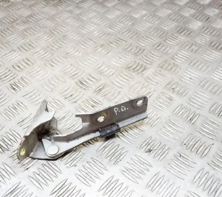Mitsubishi Pajero Engine bonnet/hood hinges