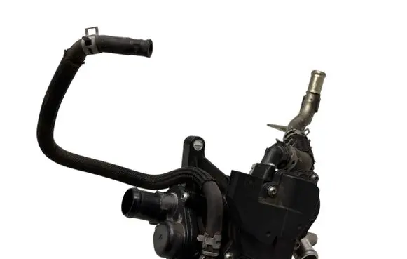 Subaru Forester SK Thermostat/thermostat housing 21319AA010