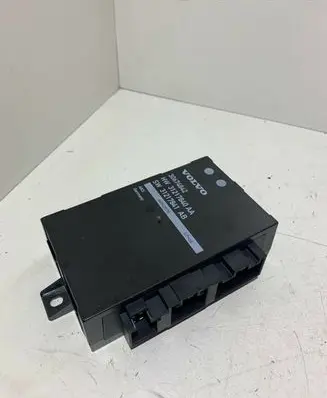 Volvo V70 Tailgate/trunk control unit/module 30674842