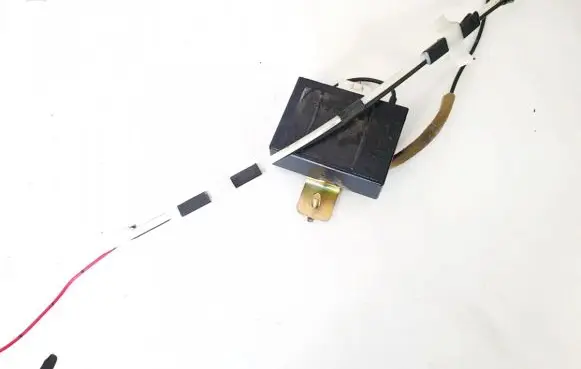 Mazda 626 Antenna control unit ge4t675d2 7e30a