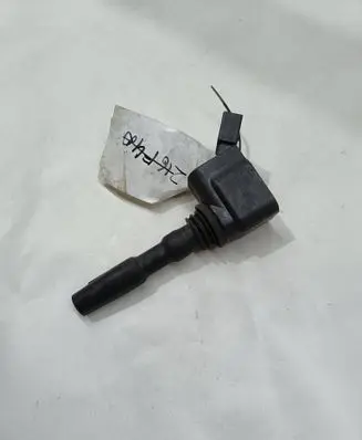 Volkswagen Polo V 6R High voltage ignition coil 04E905110M 122359 77300012