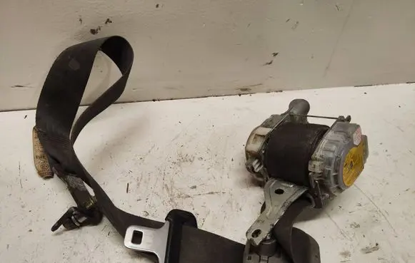 Subaru Forester SG Front seatbelt 7M7820P 030839 467053