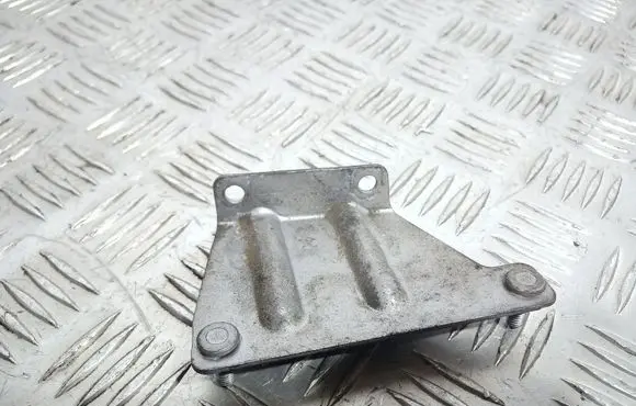 BMW 1 E81 E87 Other engine bay part