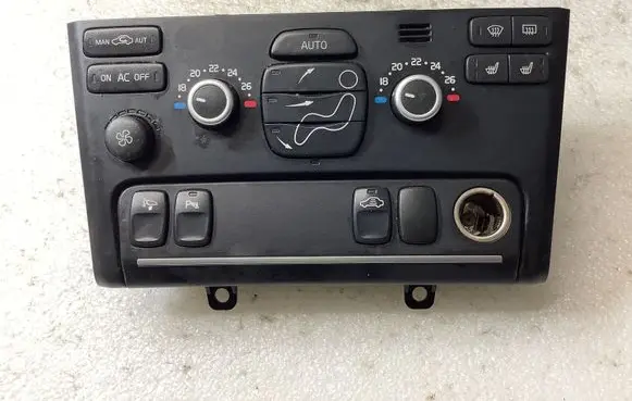 Volvo XC90 Climate control unit 30710682 SN31525346