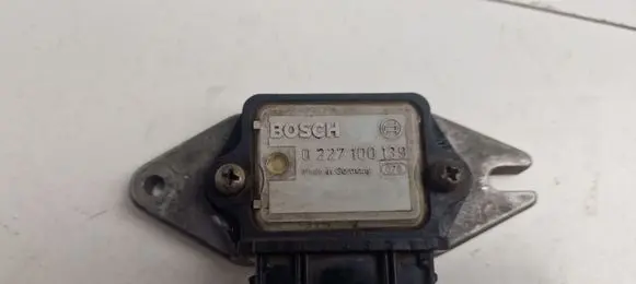 Saab 900 Ignition amplifier control unit 0227100139