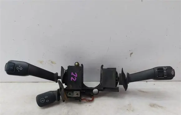 BMW 5 E39 Indicator stalk 8352172