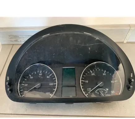 Mercedes-Benz Sprinter W906 Speedometer (instrument cluster) A9065423501