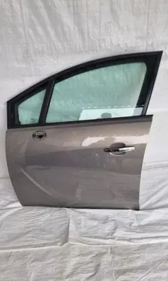 Opel Meriva B Front door