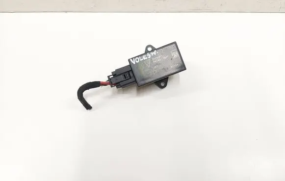 Volkswagen Touran I Seat heating relay 7L0959772 31103