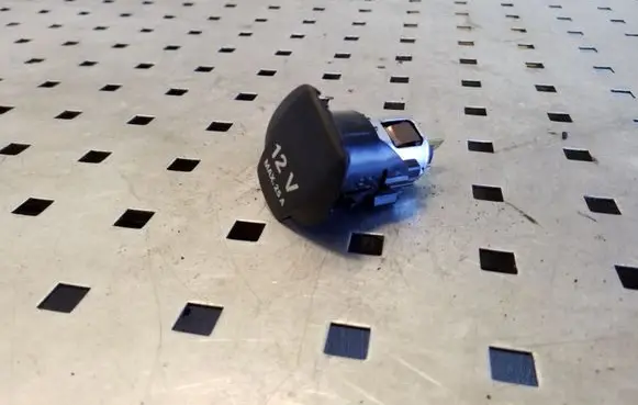 Volkswagen Crafter 12 V Socket (front) 