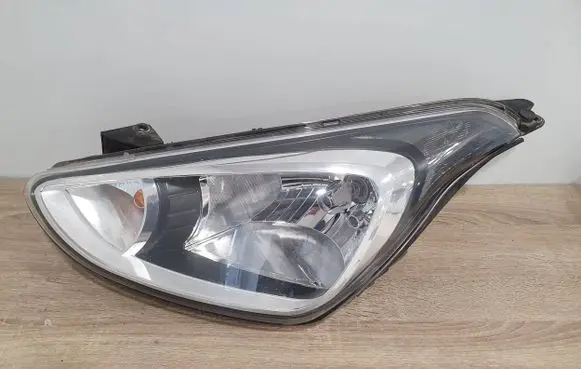 Hyundai i10 Headlight/headlamp