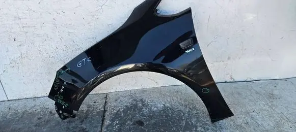 Opel Astra J Fender 