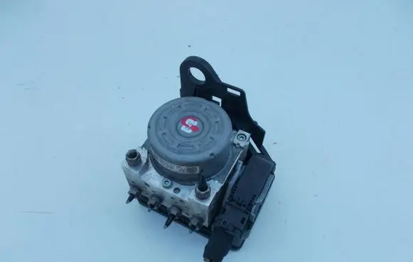 Volkswagen PASSAT B7 ABS Pump 5Q0614517CH