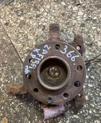 Opel Zafira B Front wheel hub