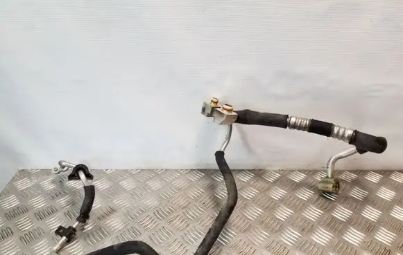 Jaguar XF X250 Air conditioning (A/C) pipe/hose