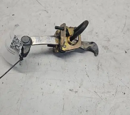 Volvo S80 Front door check strap stopper 9154928