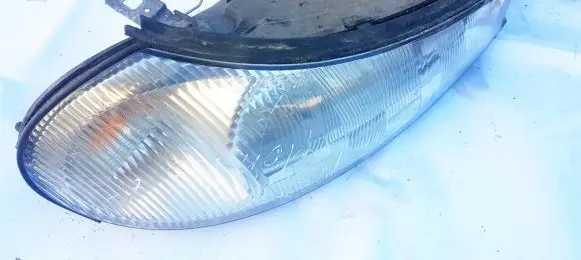 Ford Mondeo MK II Headlight/headlamp 0301098228