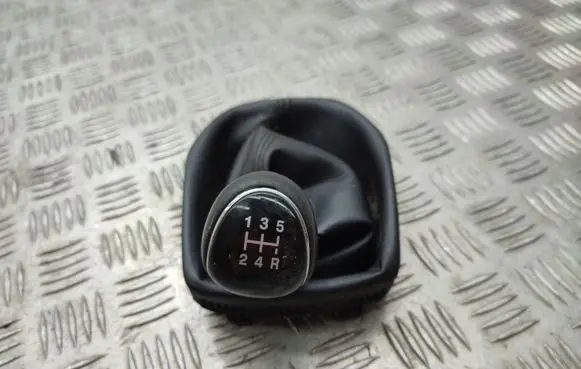 Gear lever shifter trim leather/knob