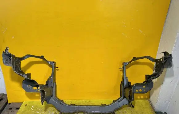 Peugeot 208 Radiator support slam panel