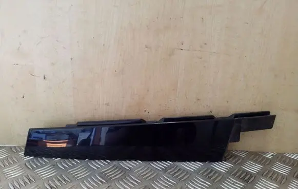 Volkswagen PASSAT B8 Other front door trim element 3G0837902T