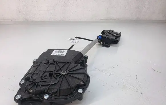 BMW X7 G07 Tailgate/trunk/boot lift motor 7441630
