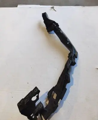 Headlight/headlamp mounting bracket
