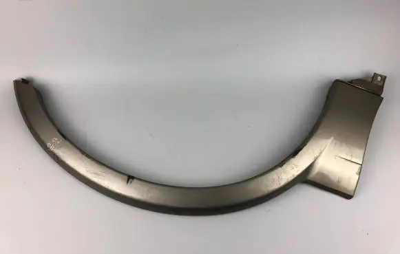 Subaru Outback Front arch trim 