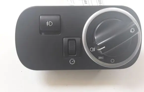 Land Rover Discovery 4 - LR4 Light switch AH2213A024BB