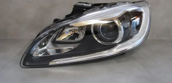 Volvo V60 Headlight/headlamp 31420261 89908941