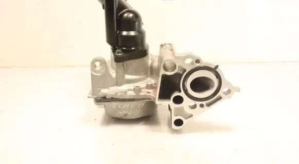 Lexus RX 330 - 350 - 400H Water pump 10670
