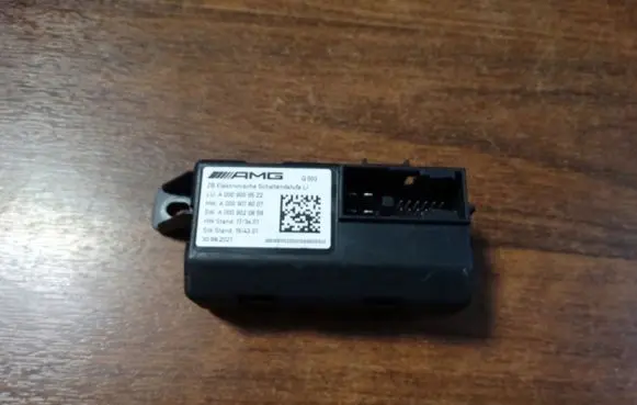 BMW M4 F82 F83 Other control units/modules A0009009522