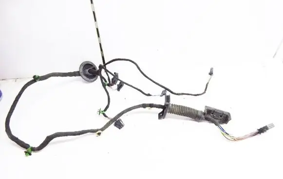 Seat Leon (5F) Rear wire harness sleeve 