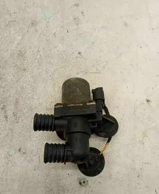 BMW 3 E46 Coolant heater control valve 64118369805 1147412144